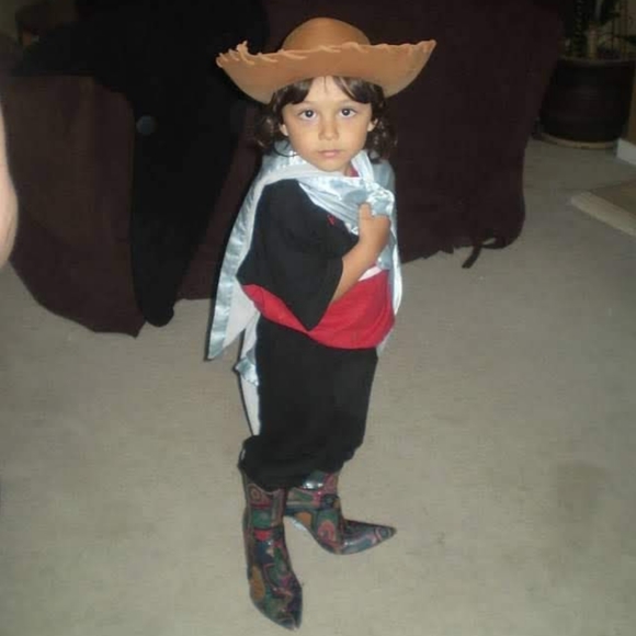 Meet your Posher, Susan - Picture 3 of 5